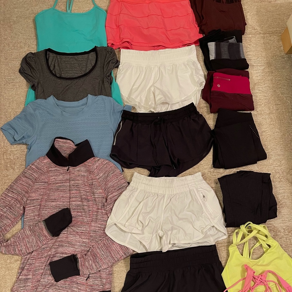 Lululemon 16 items size 2 and 4